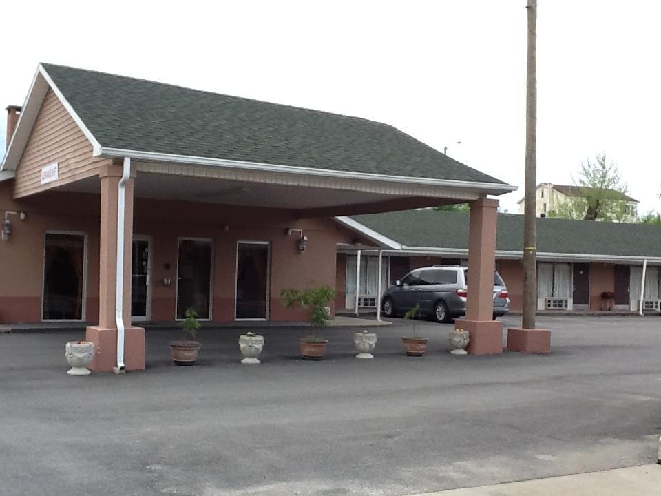 Caronoda Motel Central City Экстерьер фото
