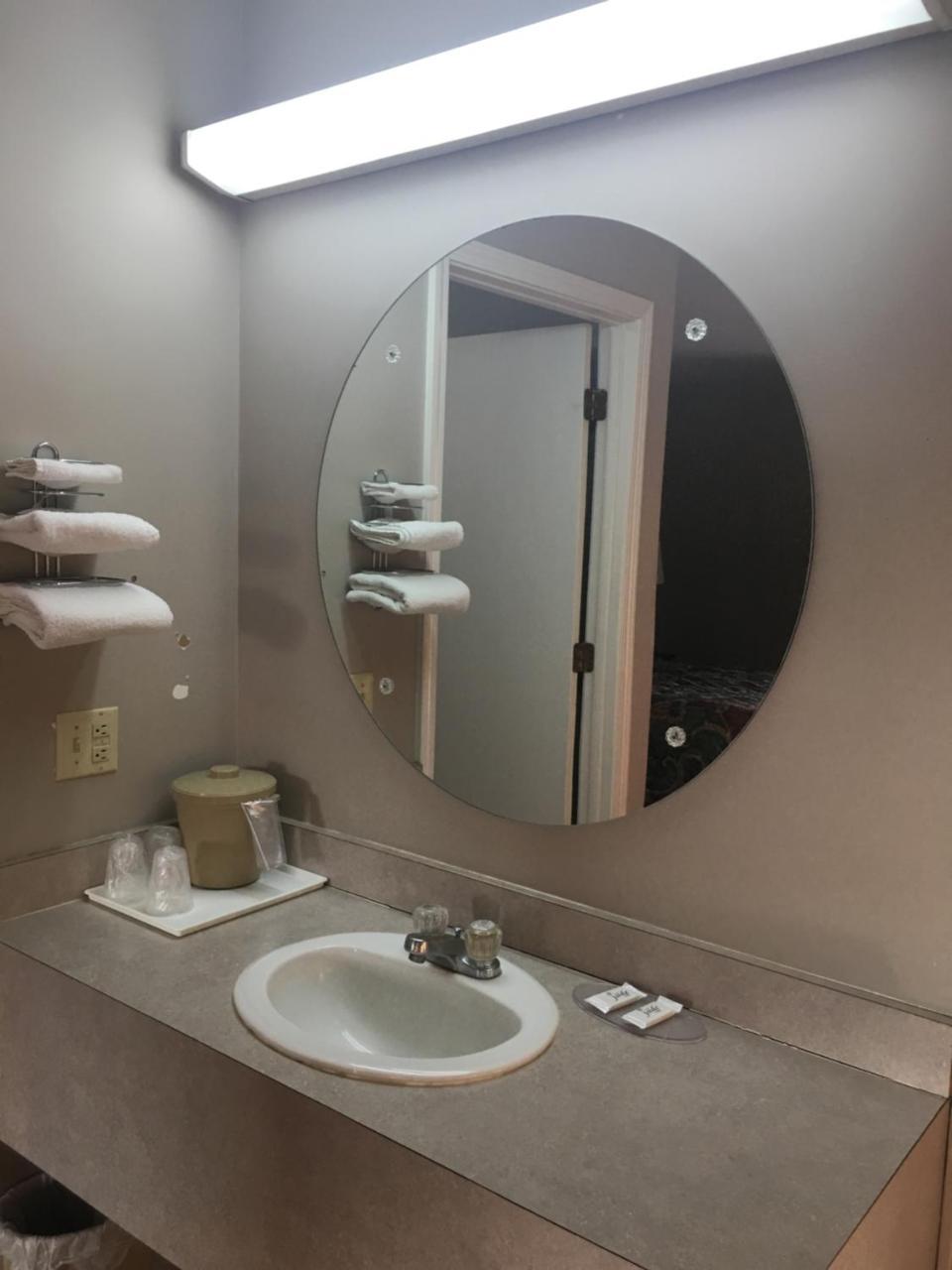 Caronoda Motel Central City Экстерьер фото